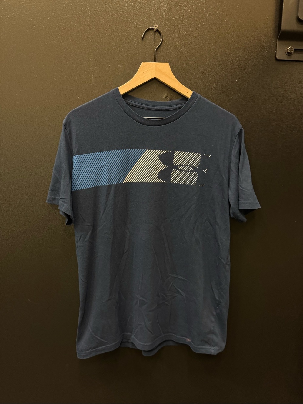Men’s Navy Under Armour Tshirt